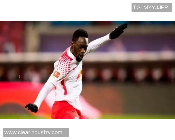 恩佐离谱行为或引发三连锁反应,无球可踢?球迷怒斥:足坛笑话! 恩佐离谱行为或引发三连锁反应,无球可踢?球迷怒斥:足坛笑话!