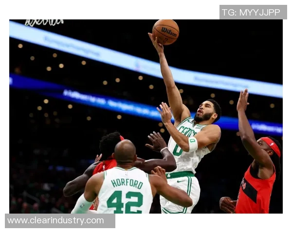 卡恩:那记震彻山河的飞身暴扣,点燃了多少人的篮球信仰! 卡恩:那记震彻山河的飞身暴扣,点燃了多少人的篮球信仰!